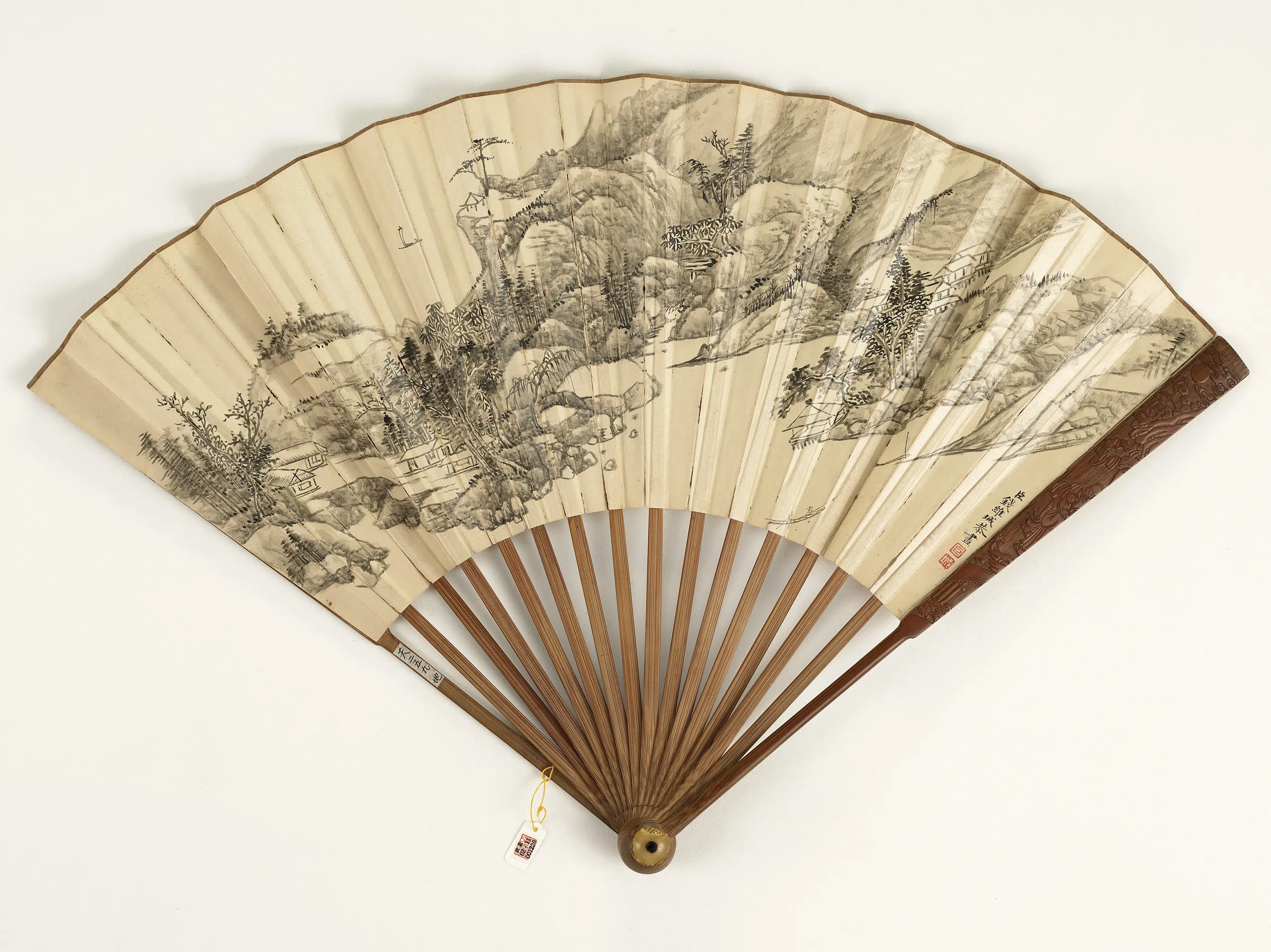 清代【爱新觉罗弘历-乾隆-清高宗】《乾隆御临米芾春和帖钱维城画山水-成扇》