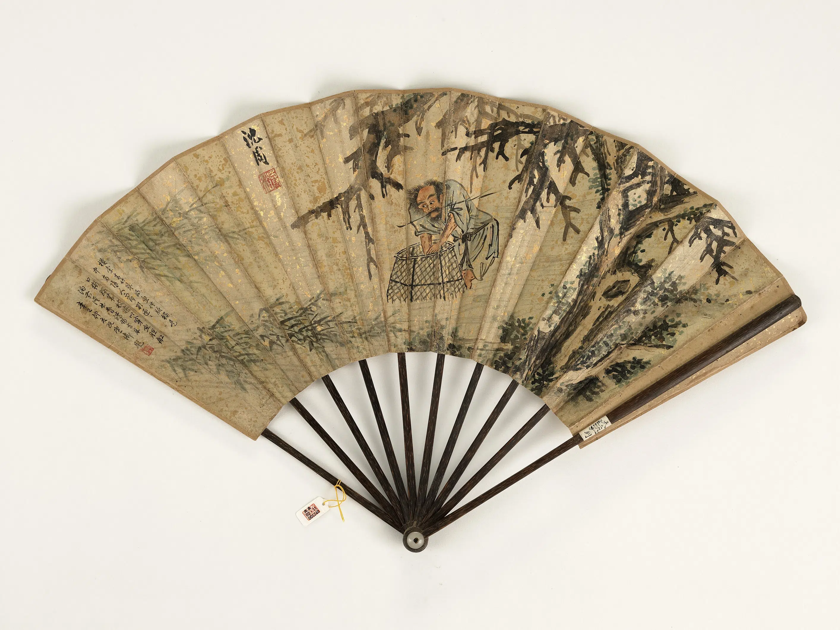 清代【爱新觉罗弘历-乾隆-清高宗】《乾隆御临米芾垂虹亭诗明沈周渔翁-成扇》