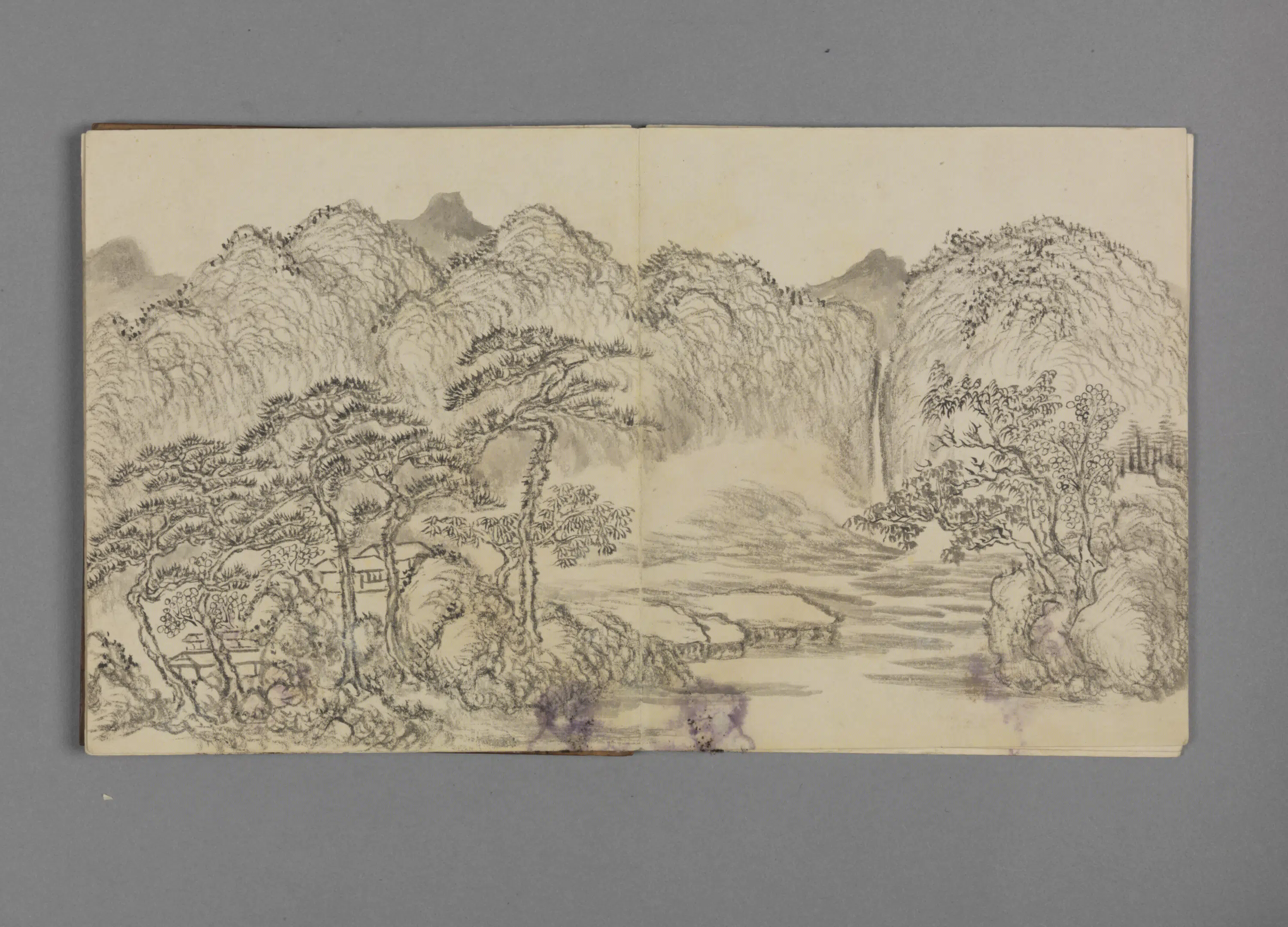 清代【董邦达】《山水册-1（8开）》 第7张