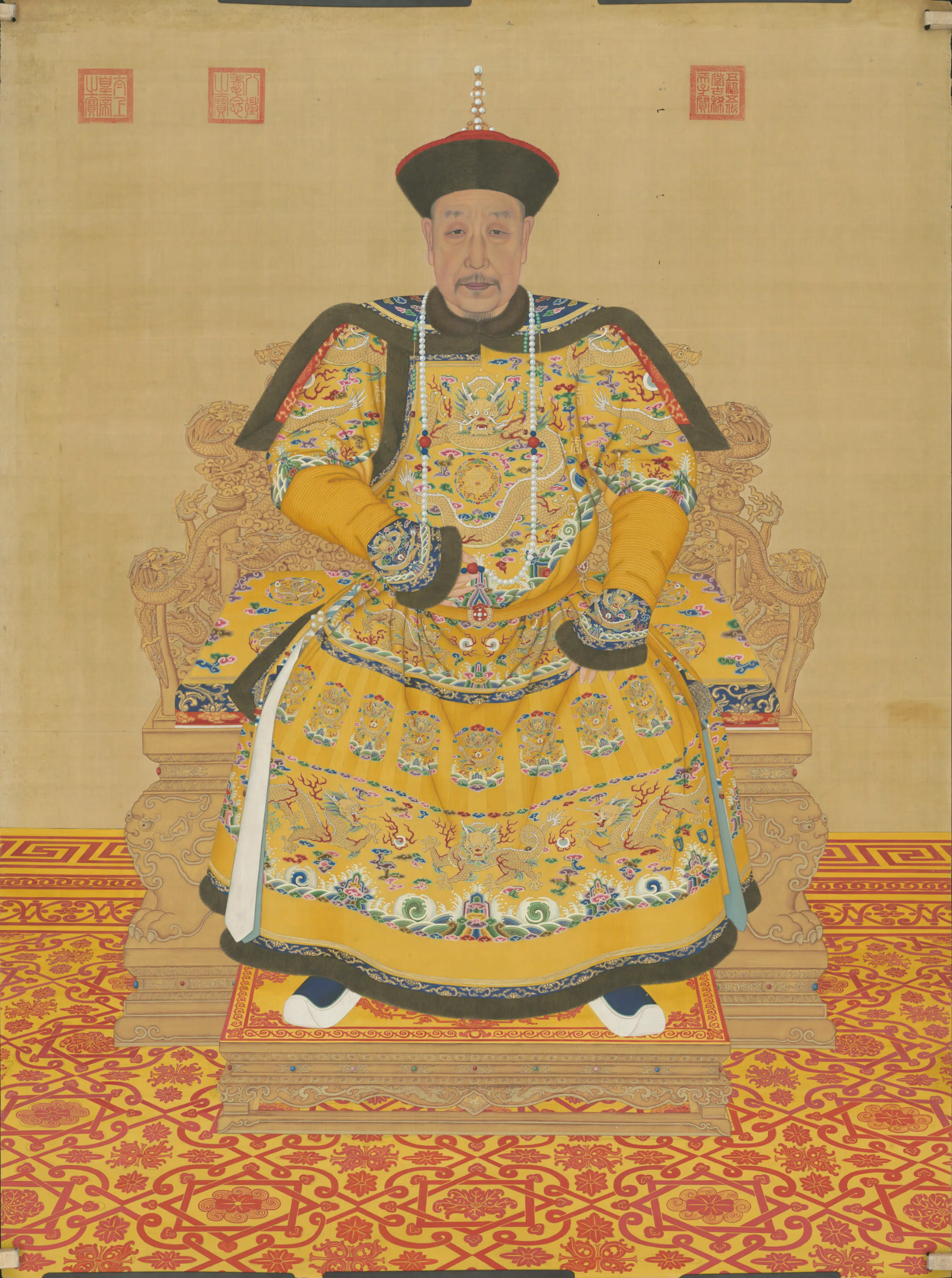 清代【爱新觉罗弘历-乾隆-清高宗】《清人画弘历朝服像轴-1》