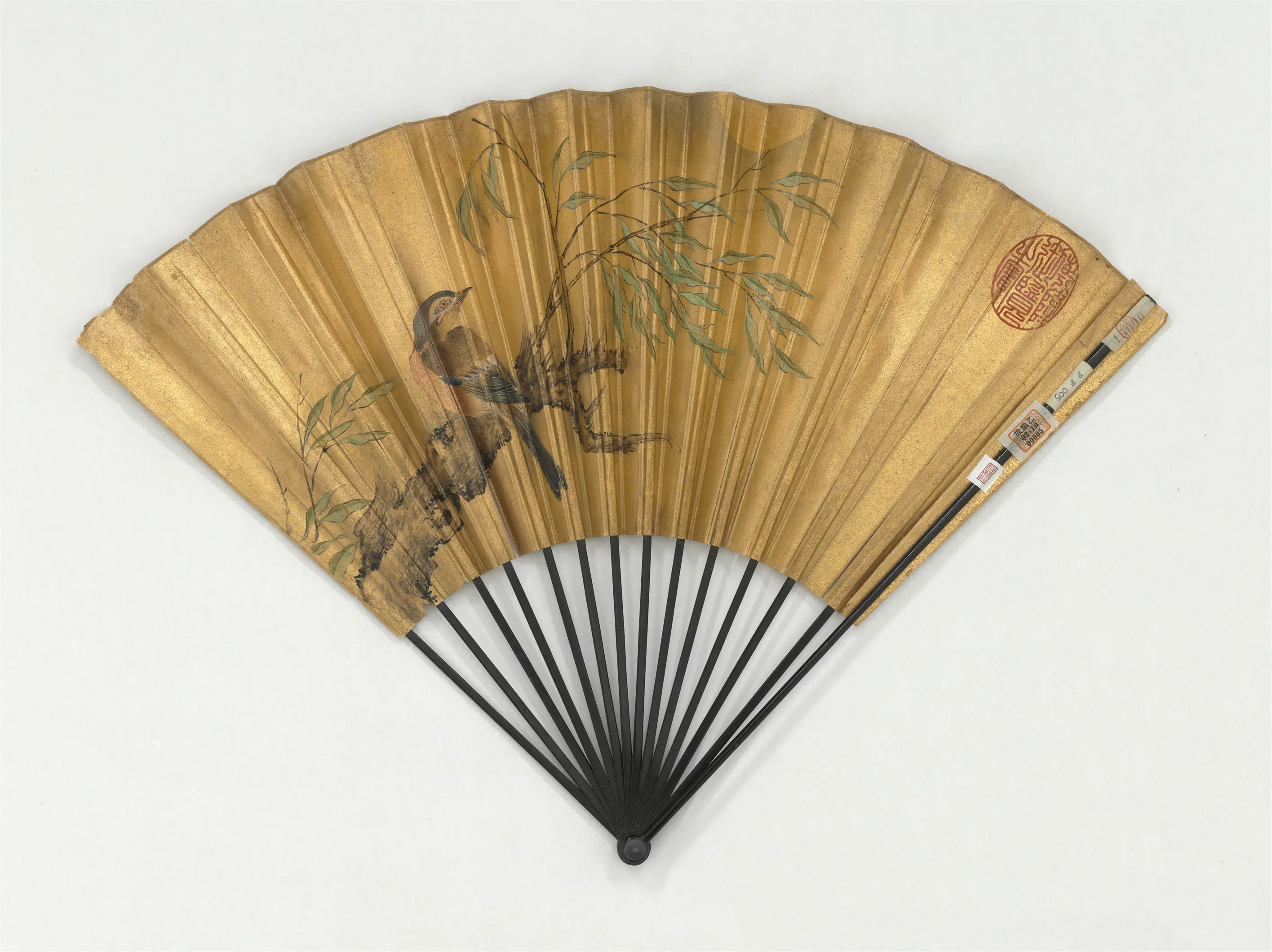 明朝【边景昭(文进)】《画柳枝山鸟图-成扇》 第1张 明朝【边景昭(文进)】《画柳枝山鸟图-成扇》 第1张