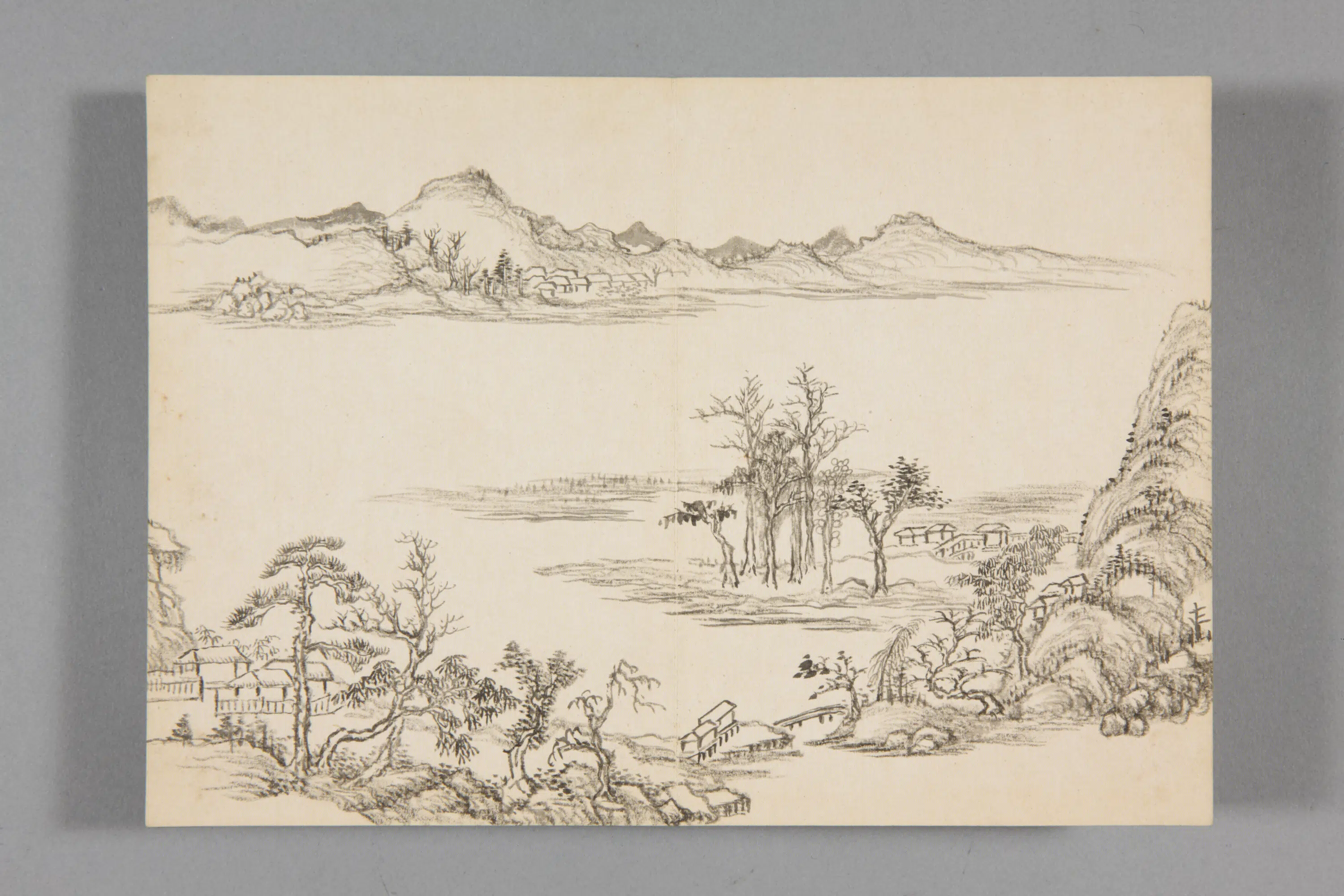 清代【董邦达】《山水册-3(12开)》 第3张 清代【董邦达】《山水册-3(12开)》 第3张