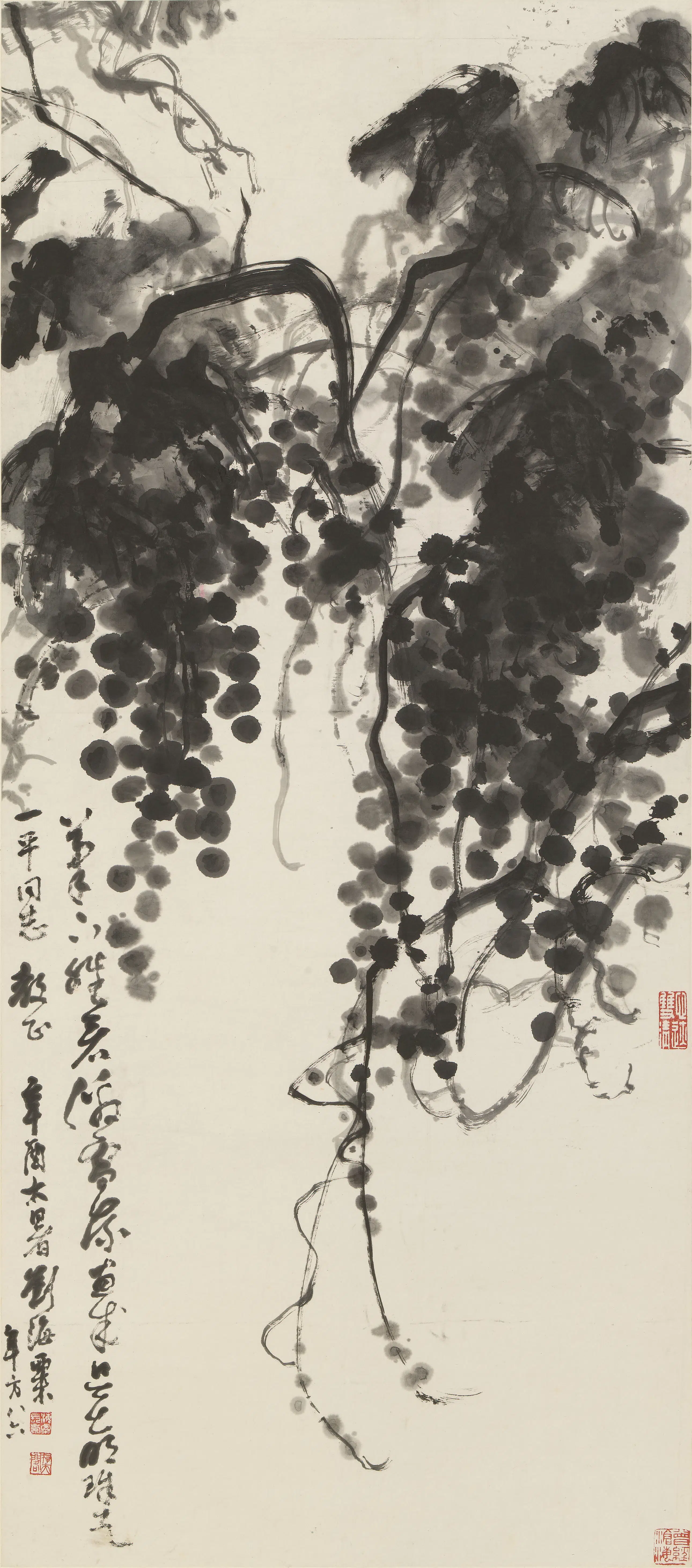 近现代【刘海粟】《葡萄图轴》