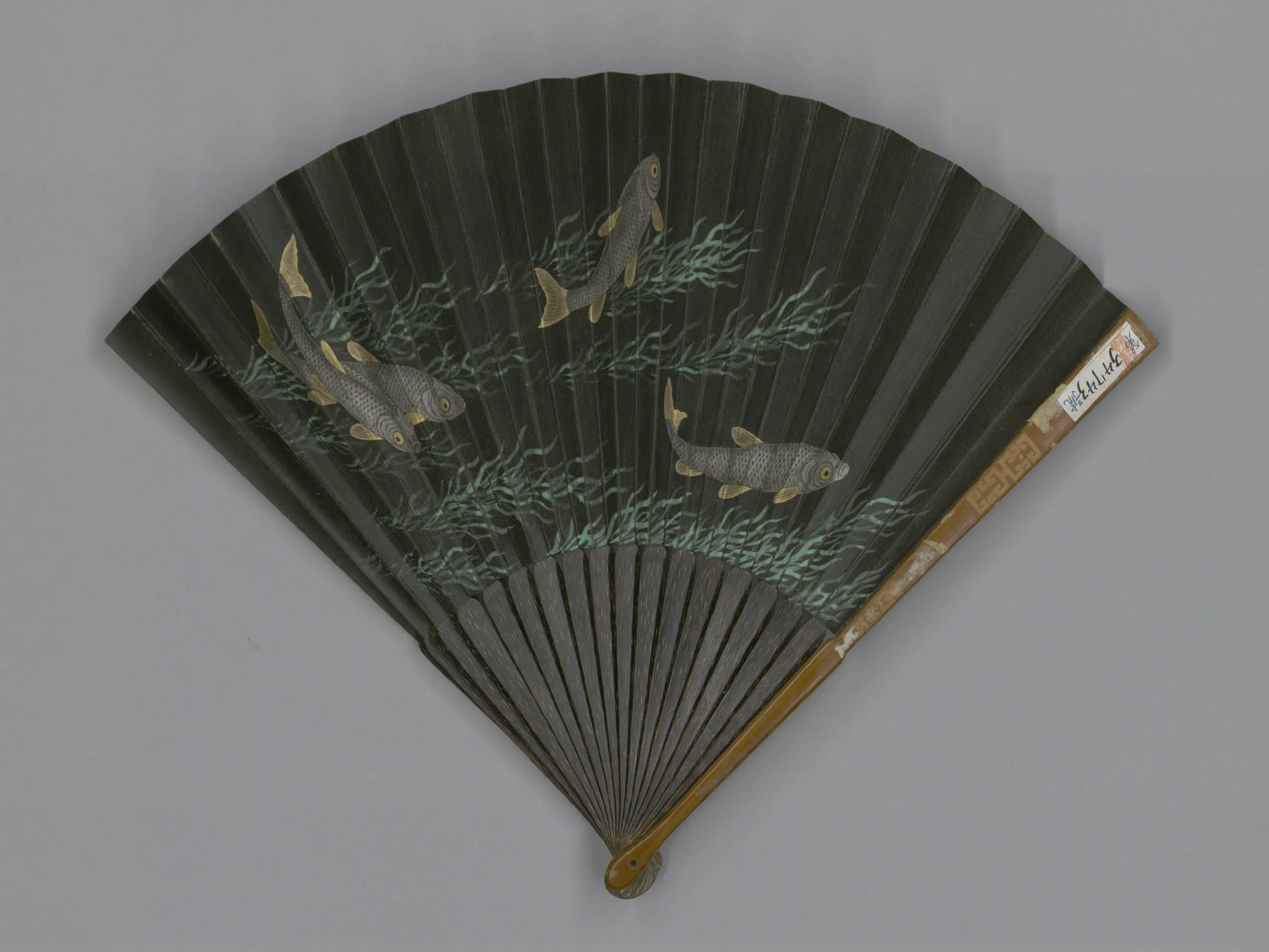清代【杨大章】《画鱼藻董诰临孙虔礼书谱成扇》
