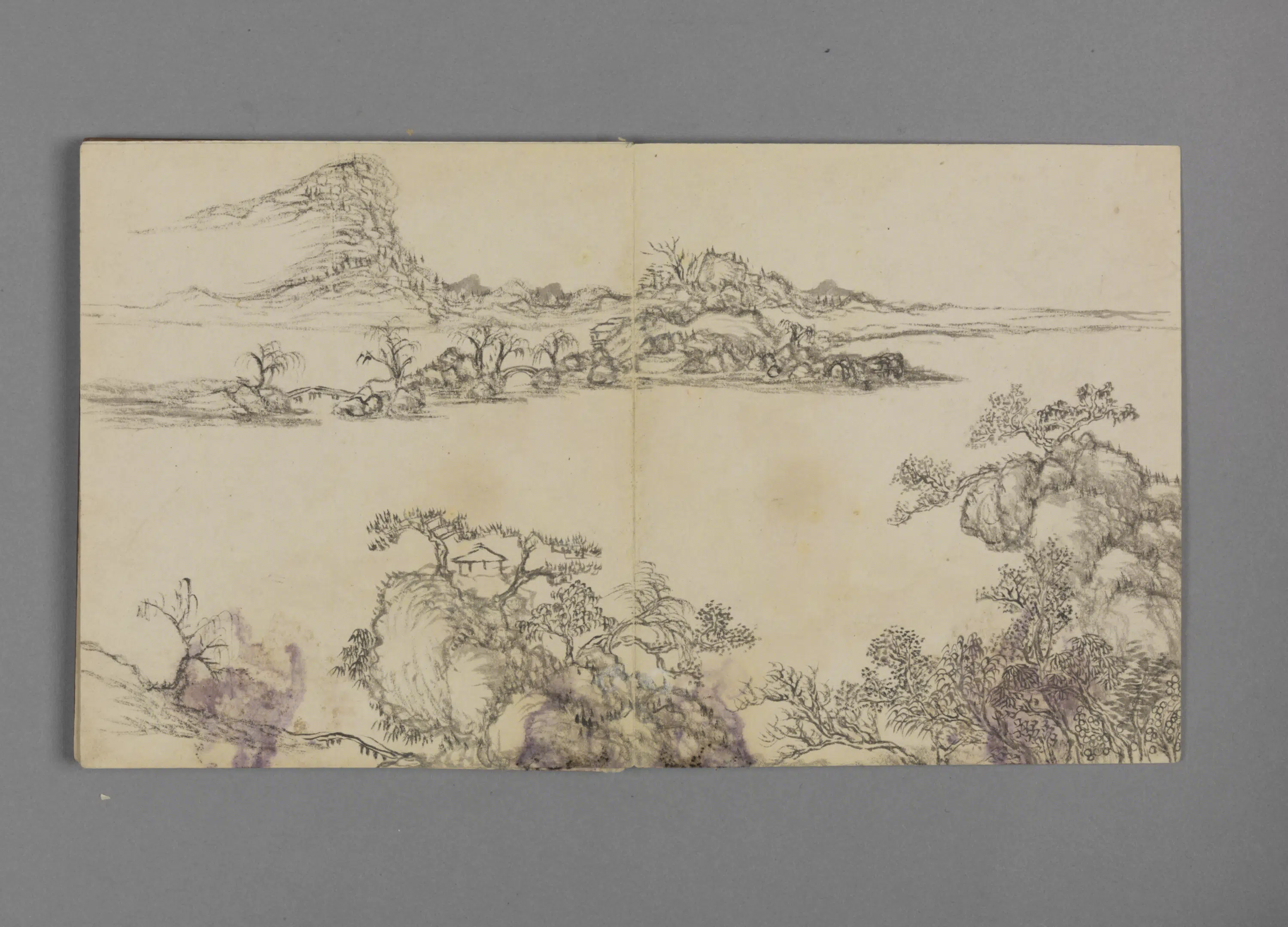 清代【董邦达】《山水册-1（8开）》 第5张