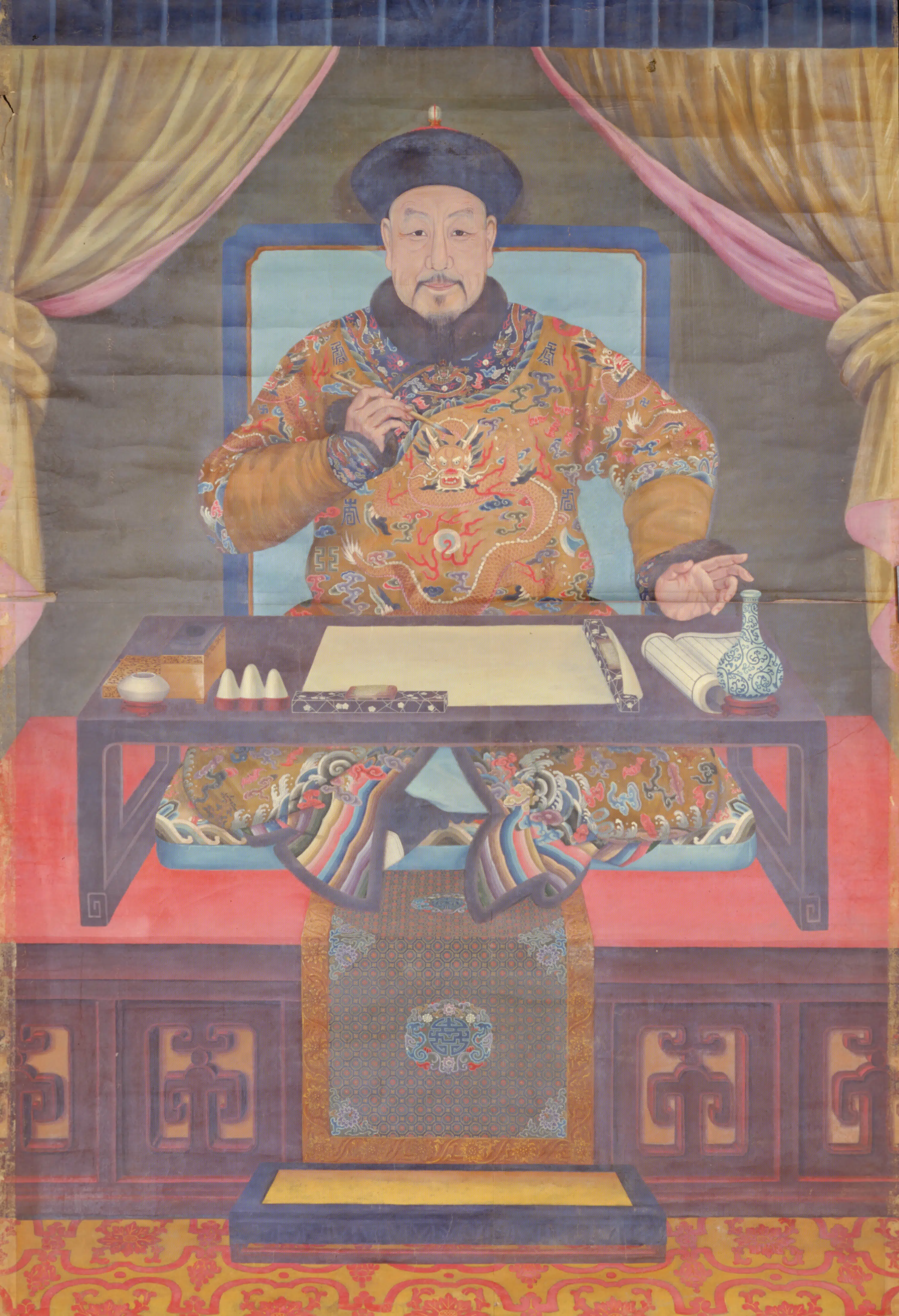 清代【清人】《画弘历朝服像轴-6》