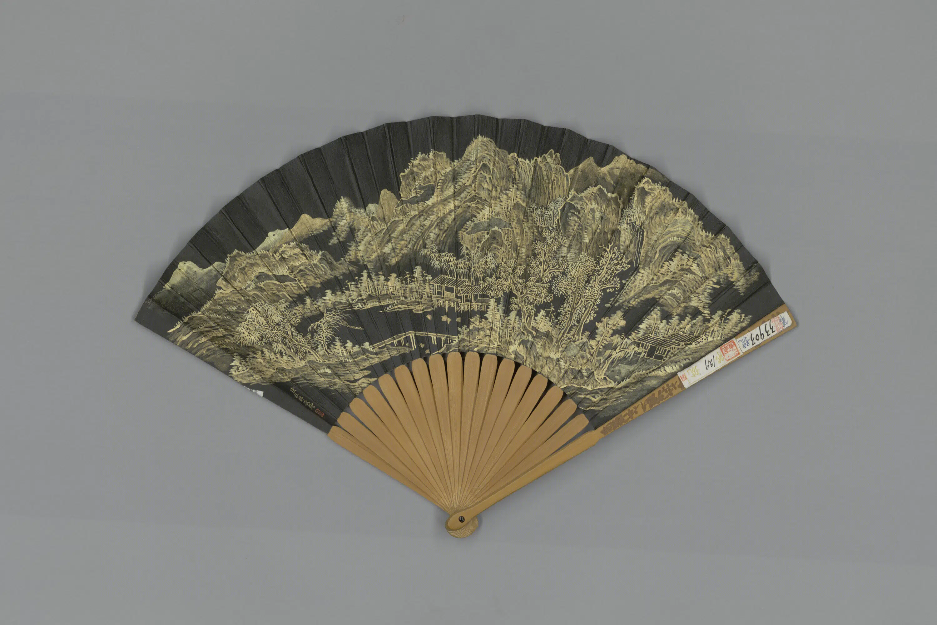 清代【爱新觉罗弘旿】《画山水并书载月十咏成扇》