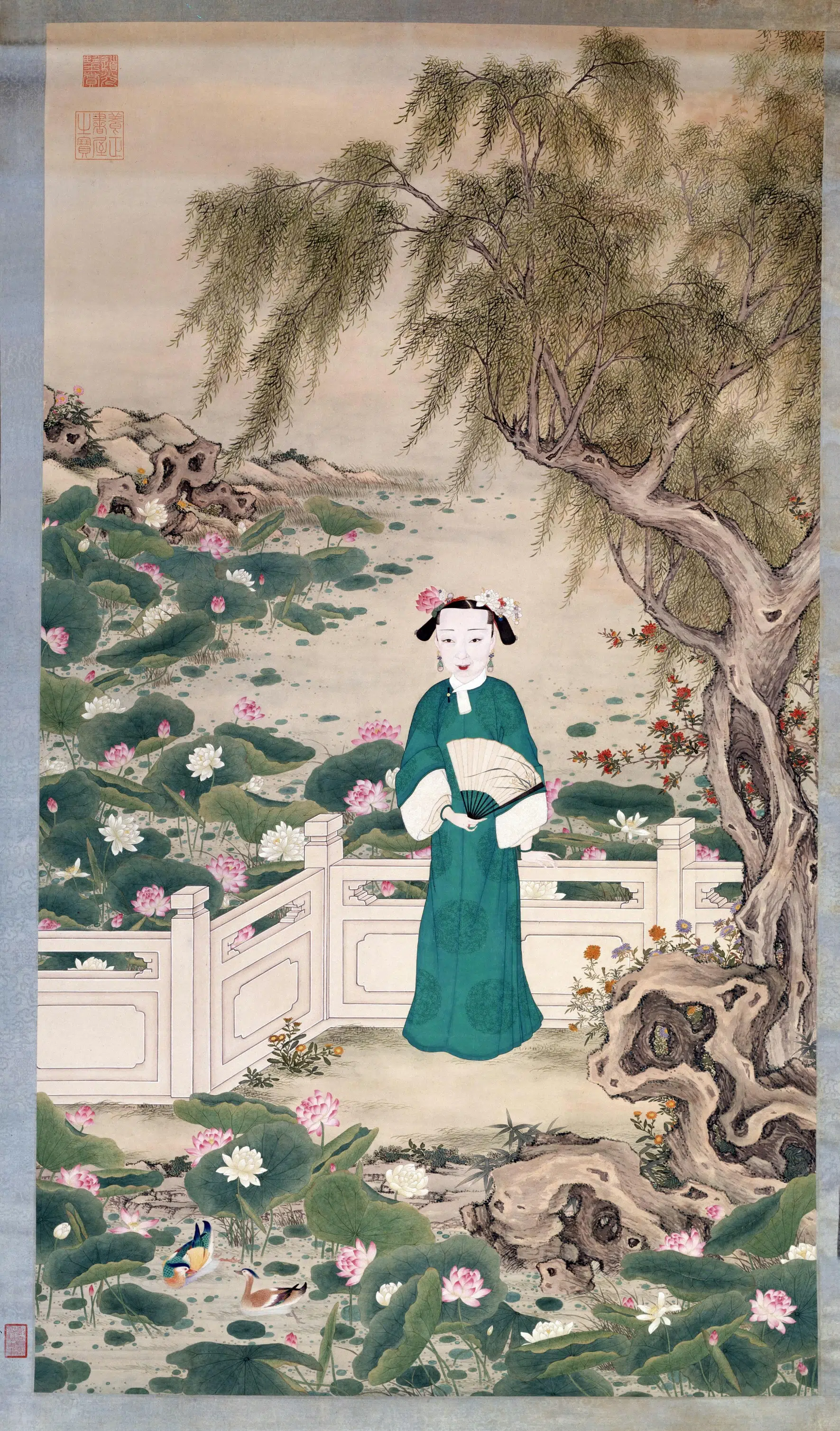 清代道光【佚名】《孝慎成皇后观莲图轴》 第1张 清代道光【佚名】《孝慎成皇后观莲图轴》 第1张