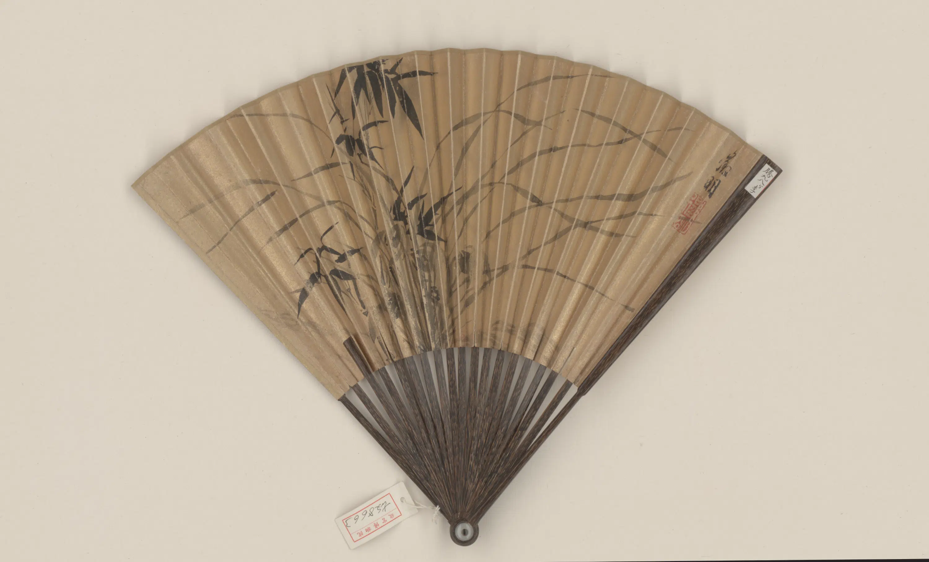 明朝【文徵明】《兰竹成扇》