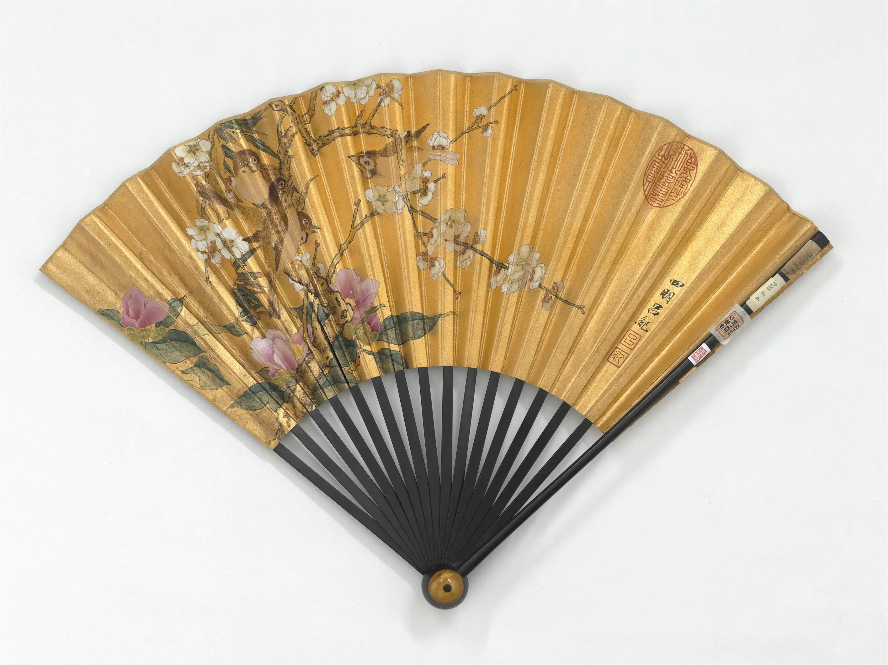 明朝【吕纪】《画梅花山鸟-成扇》