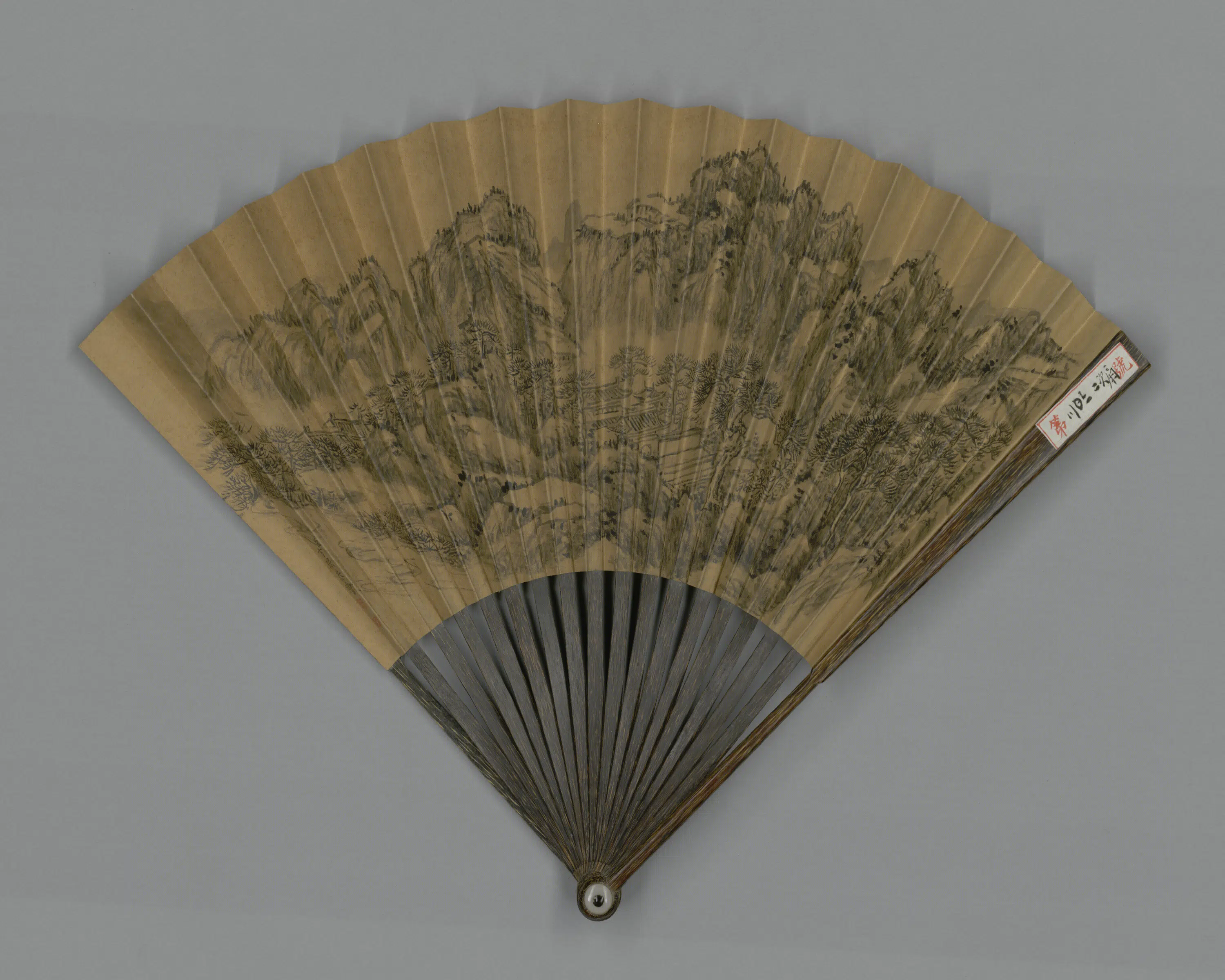 清代【方琮】《画山水嵇璜书盘龙松歌成扇》