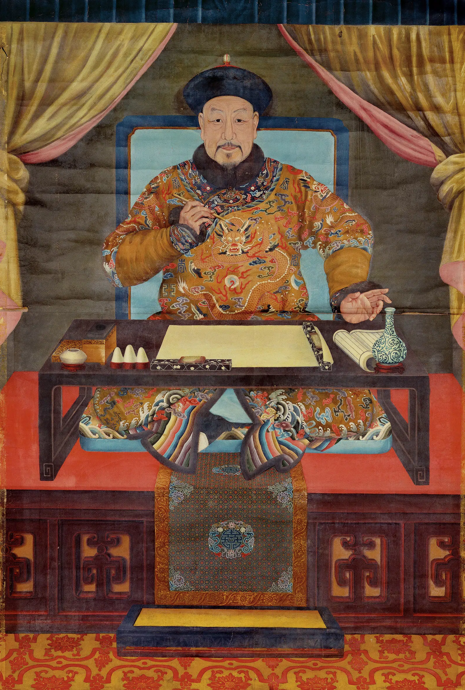 清代【郎世宁】《乾隆皇帝朝服像》 第1张 清代【郎世宁】《乾隆皇帝朝服像》 第1张