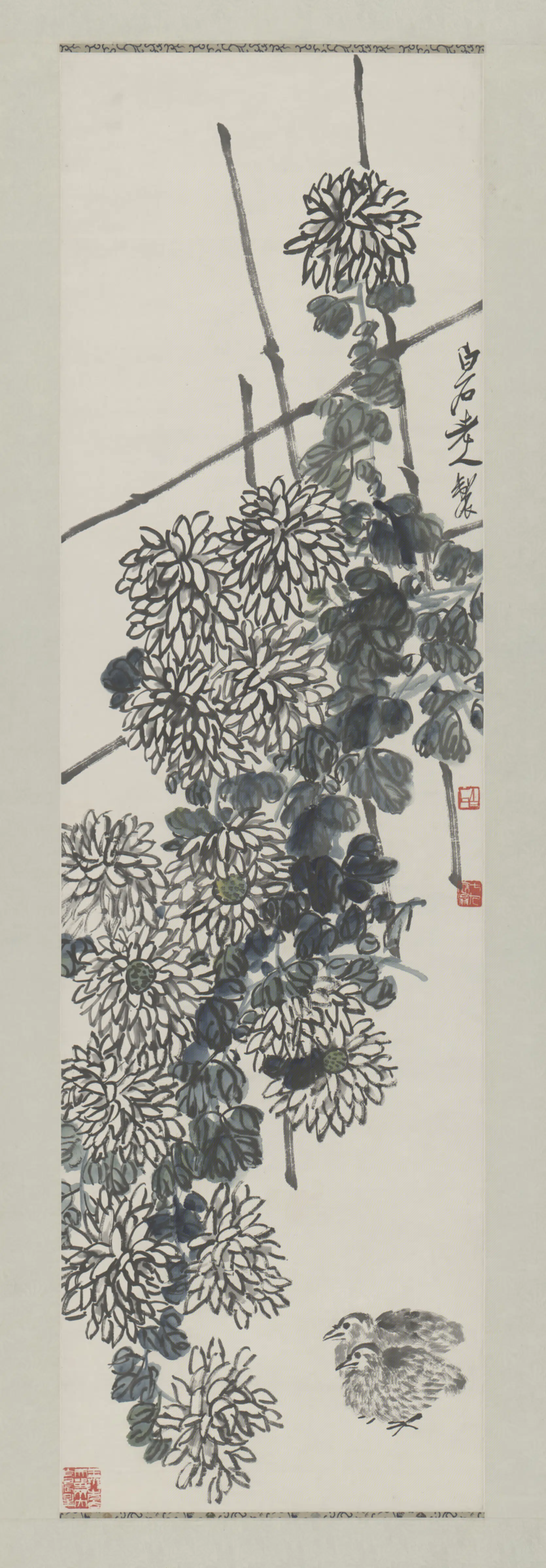 近现代【齐白石】《菊花双鹌图轴》