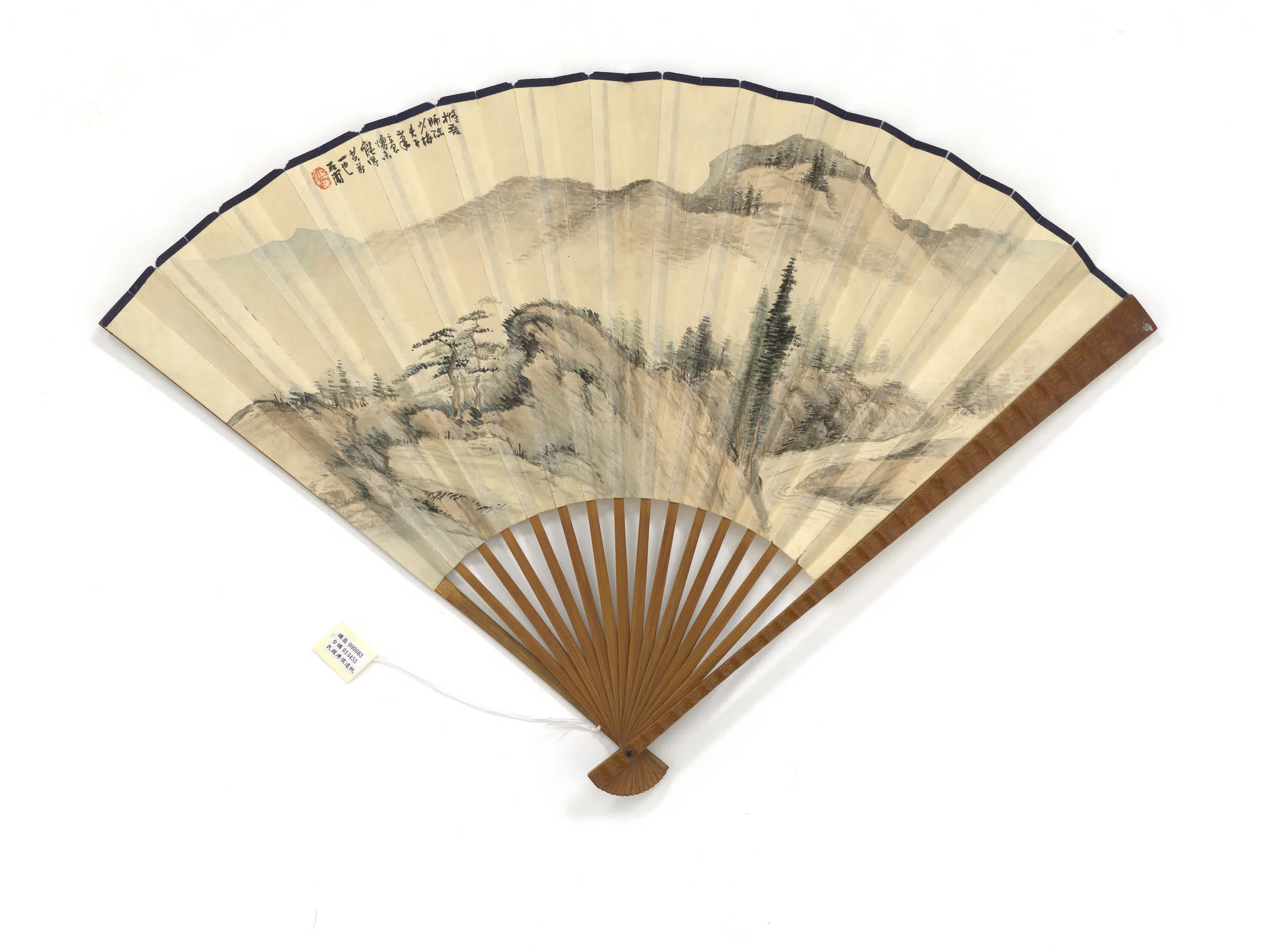 清代【溥儒(溥心畬)】《溥儒远帆吴石甫设色山水-成扇》 第2张 清代【溥儒(溥心畬)】《溥儒远帆吴石甫设色山水-成扇》 第2张