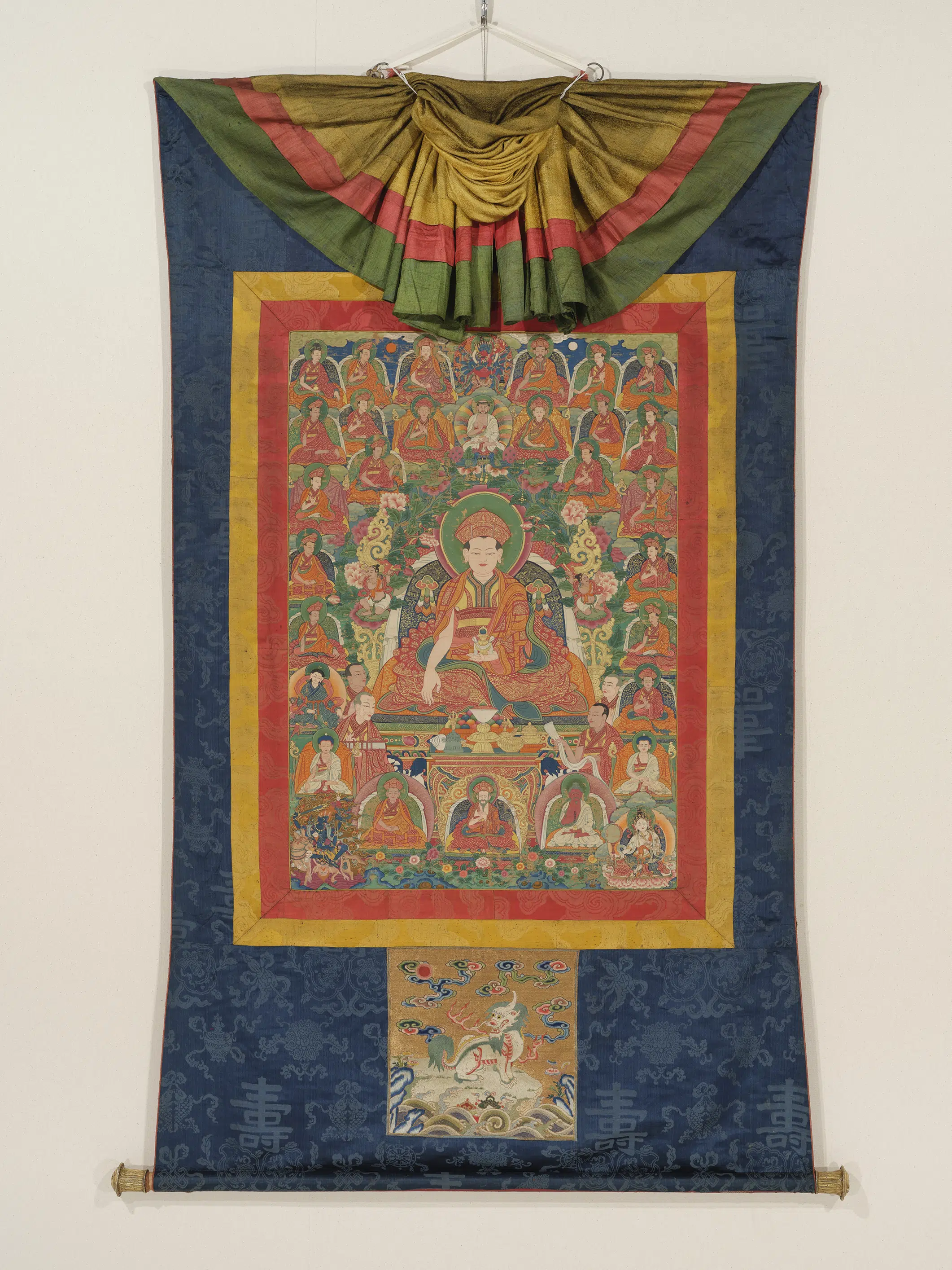 南宋【藏巴甲热-藏巴嘉热·益西多杰】《不丹19世纪竹巴噶举祖师藏巴甲热·益西多杰及其相关传承唐卡》