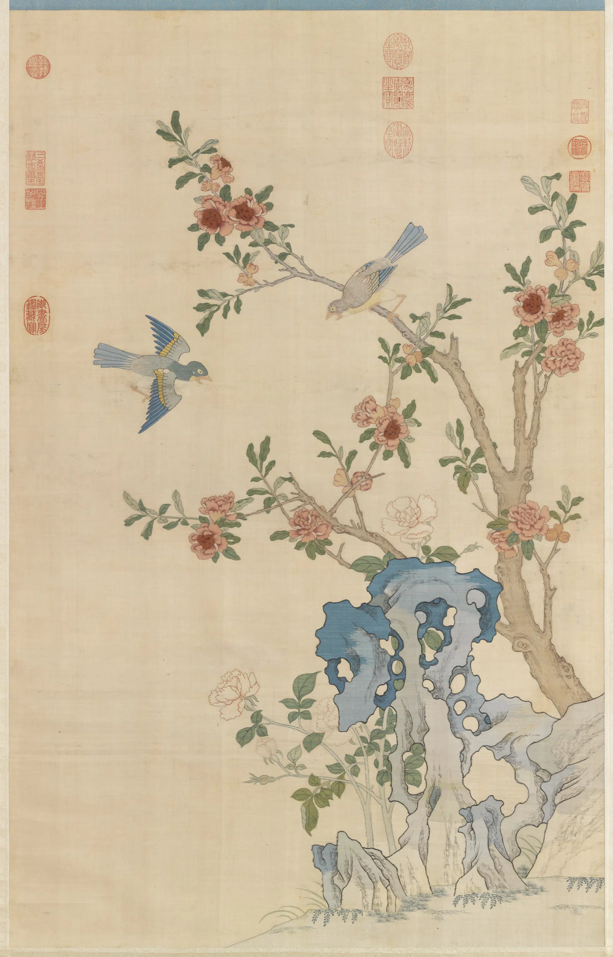 【佚名】《缂丝花鸟图轴》
