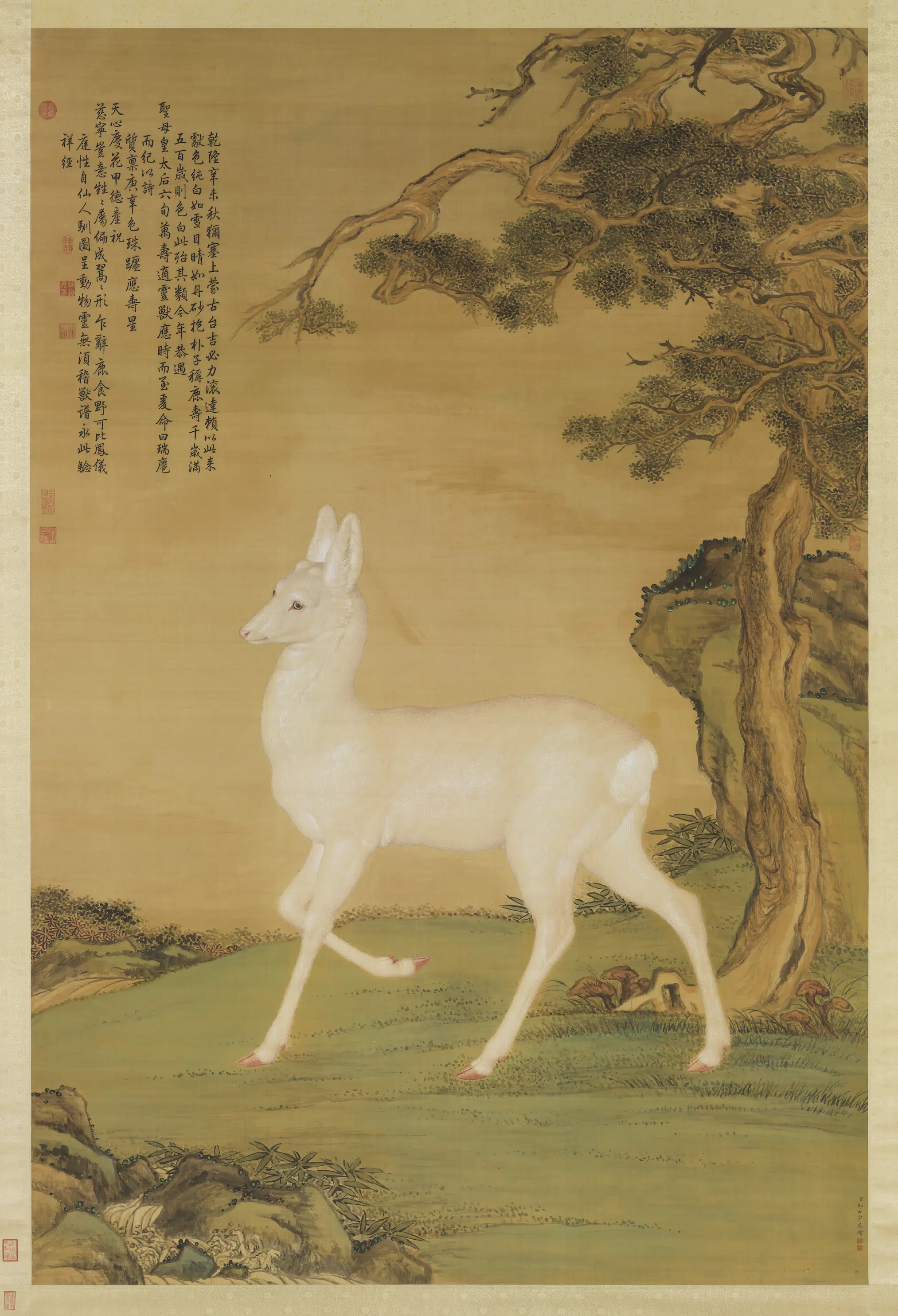 清代【郎世宁】《画瑞狍图轴》