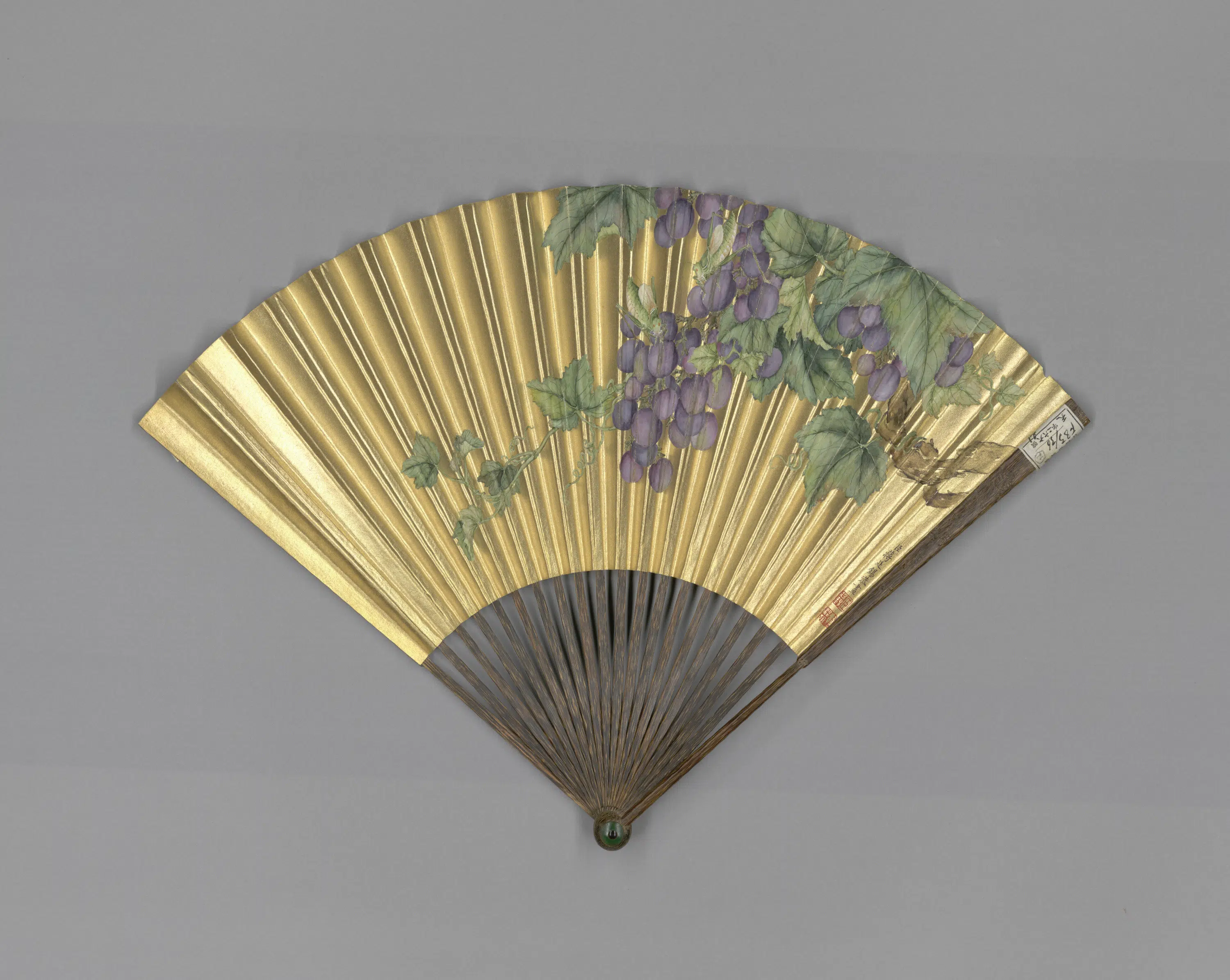 清代【蒋廷锡】《画葡萄草虫胤禛书诗成扇》