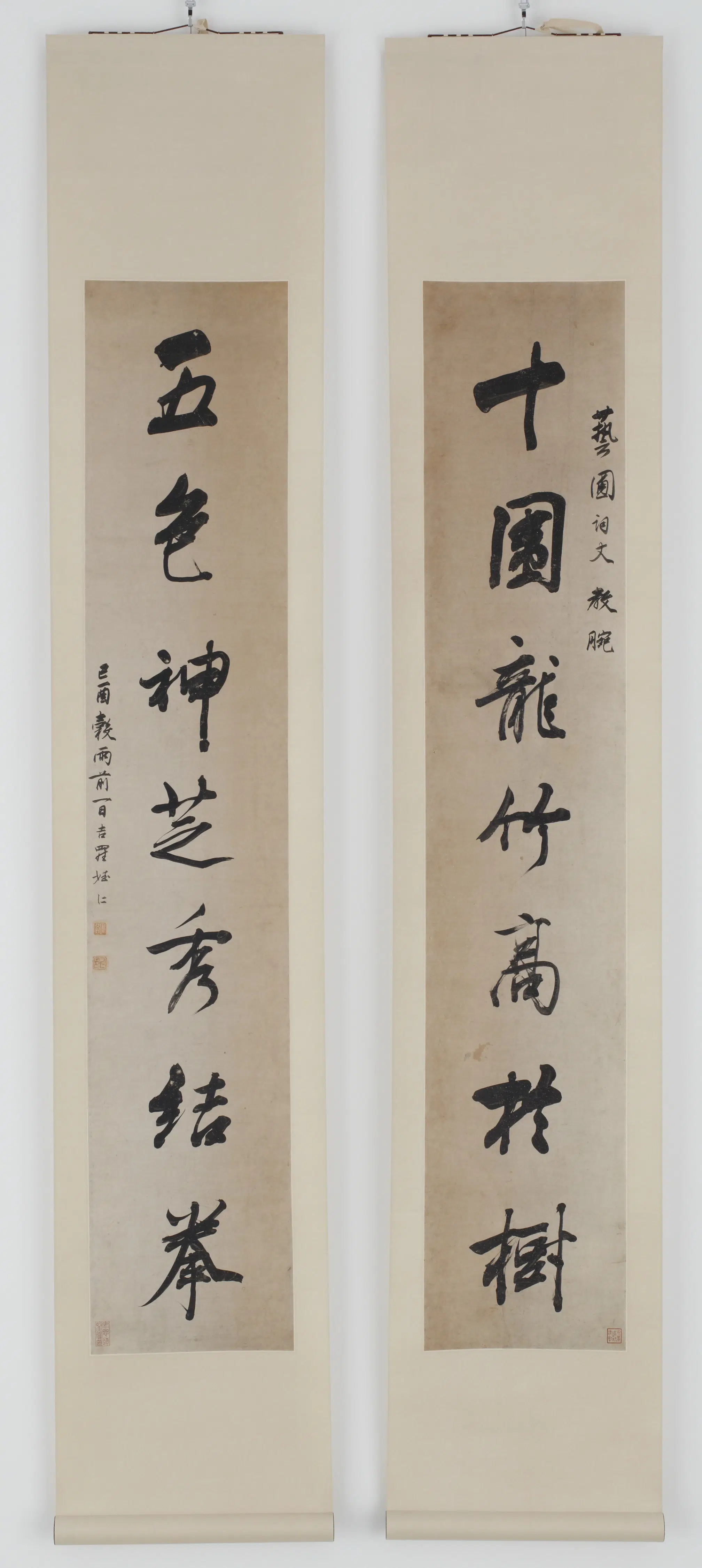 清朝【蒋仁】《行书七言联》